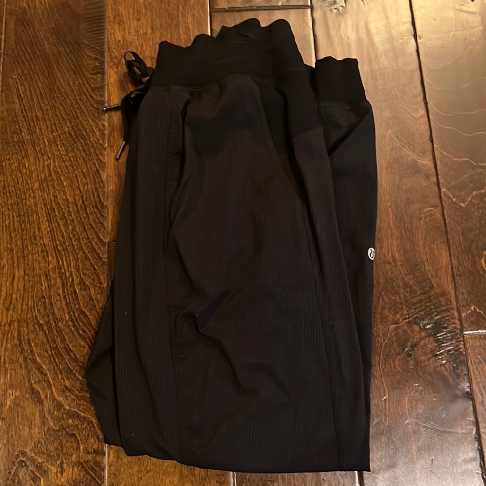 lululemon dance studio mid rise jogger, black, size 8